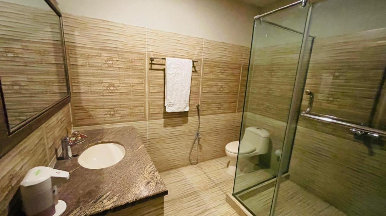 Golden Sand Hotel Rahim Yar Khan Ngoại thất bức ảnh