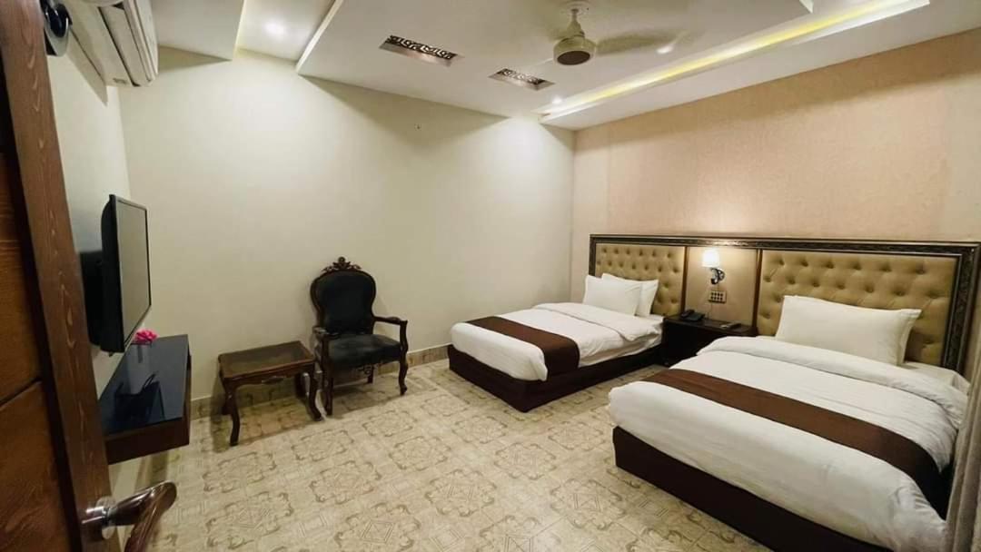 Golden Sand Hotel Rahim Yar Khan Ngoại thất bức ảnh
