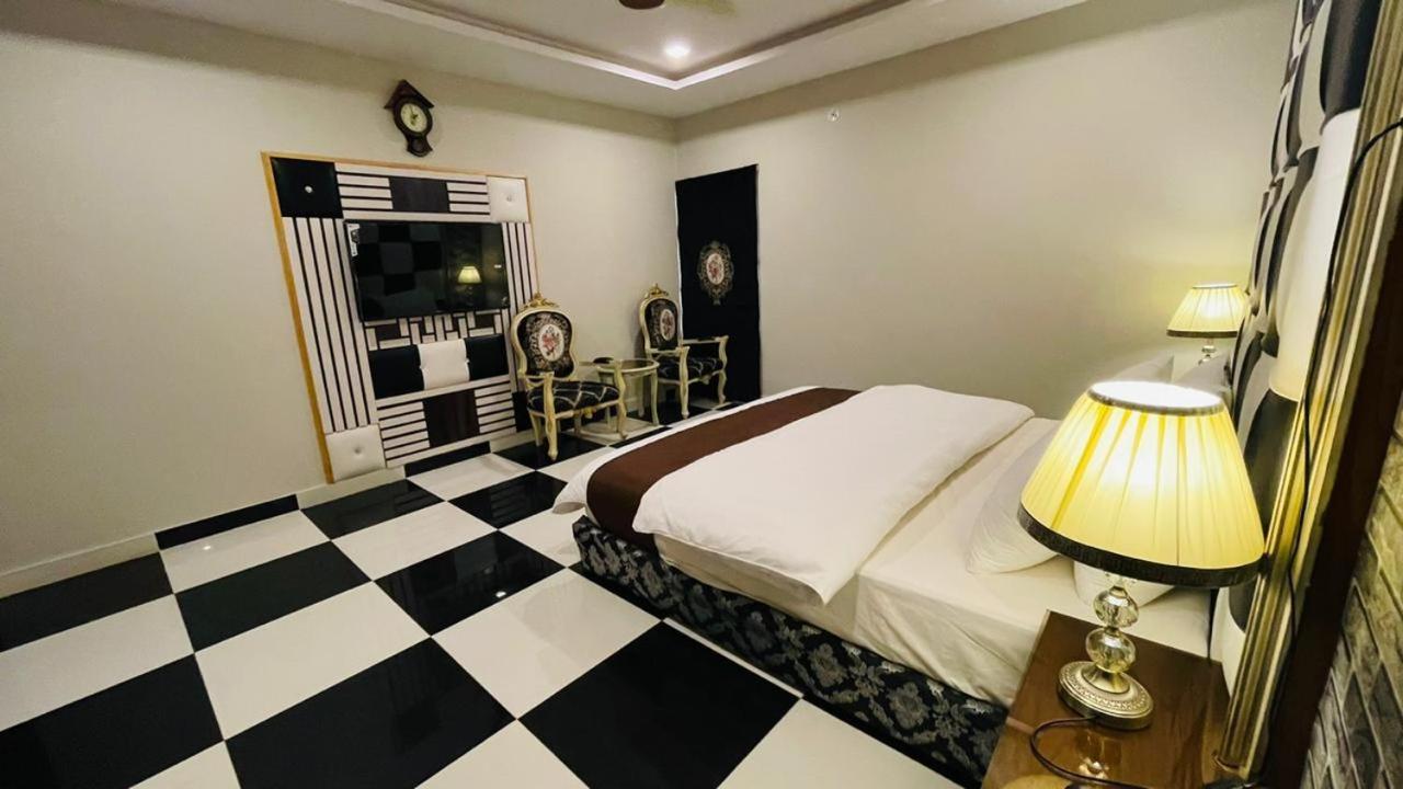 Golden Sand Hotel Rahim Yar Khan Ngoại thất bức ảnh