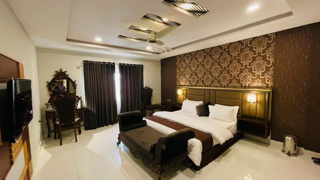 Golden Sand Hotel Rahim Yar Khan Ngoại thất bức ảnh