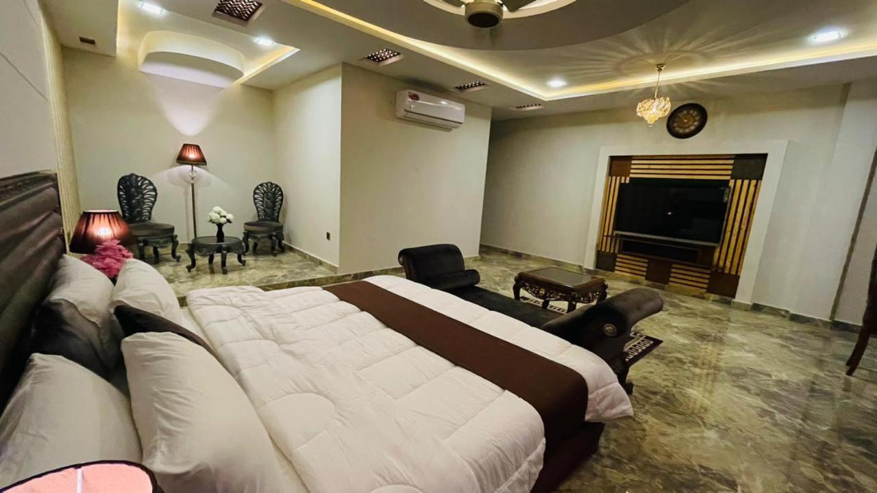 Golden Sand Hotel Rahim Yar Khan Ngoại thất bức ảnh
